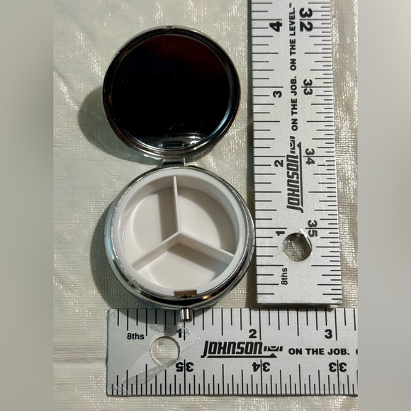 Pill Case - Picture 3 of 4